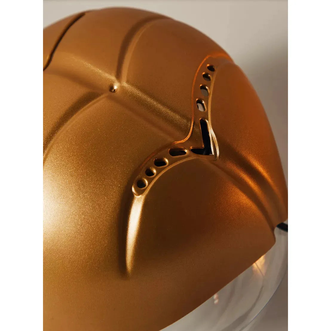 Modern Aura Gold Air Revitalizer – Ultrasonic Air Purifier with Ambient LED Lighting