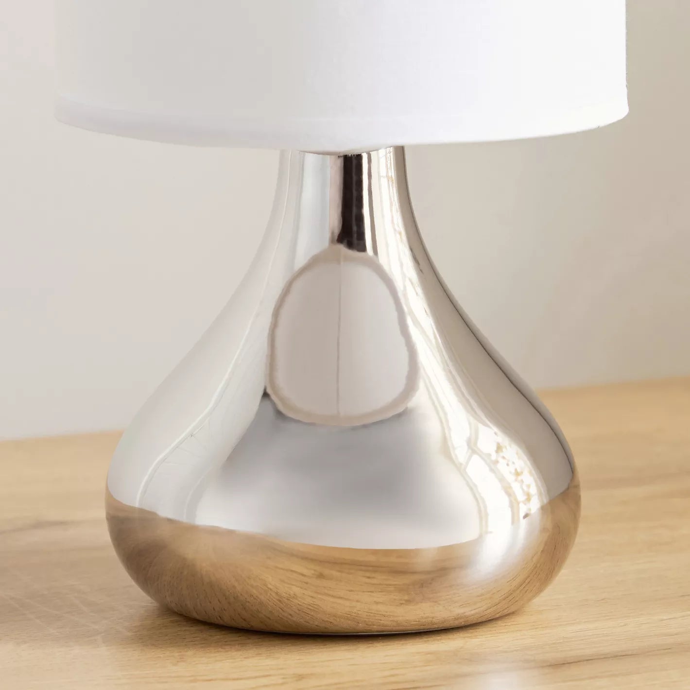 Modern Silver Pear-Shaped Ceramic Table Lamp with White Shade - 25 cm