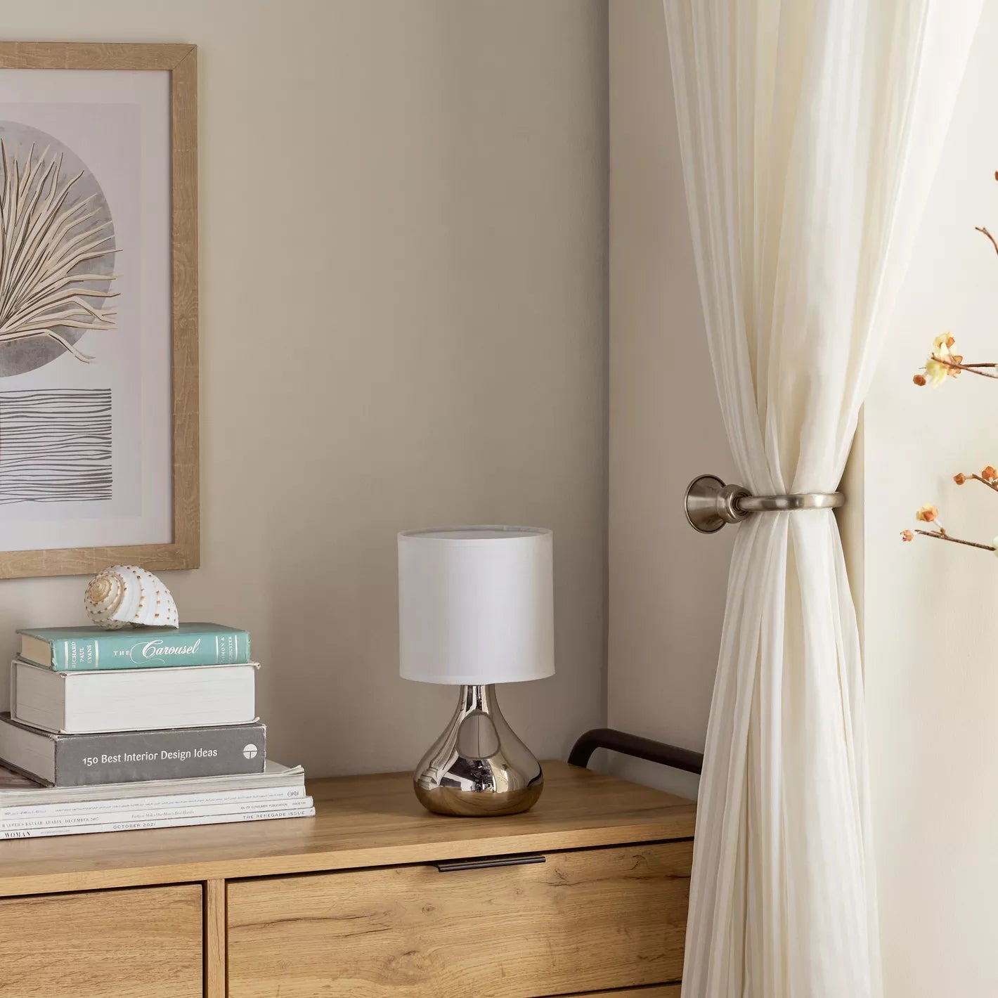 Modern Silver Pear-Shaped Ceramic Table Lamp with White Shade - 25 cm