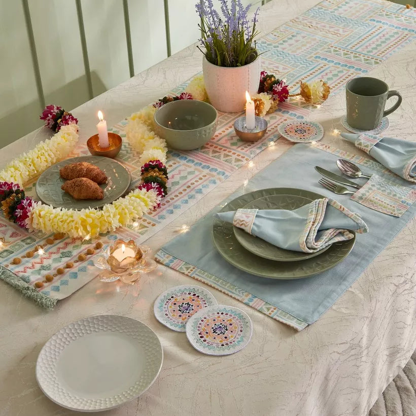 Pastel Geometric 4-Piece Solid Napkin with Printed Flange and Napkin Ring Set