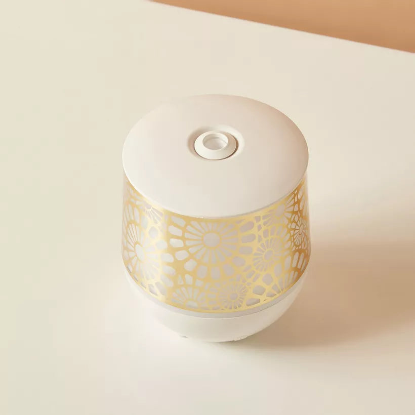 Elegant Floral Gold & White Ultrasonic Diffuser – Modern Aroma & Humidity for Home - 100 ml