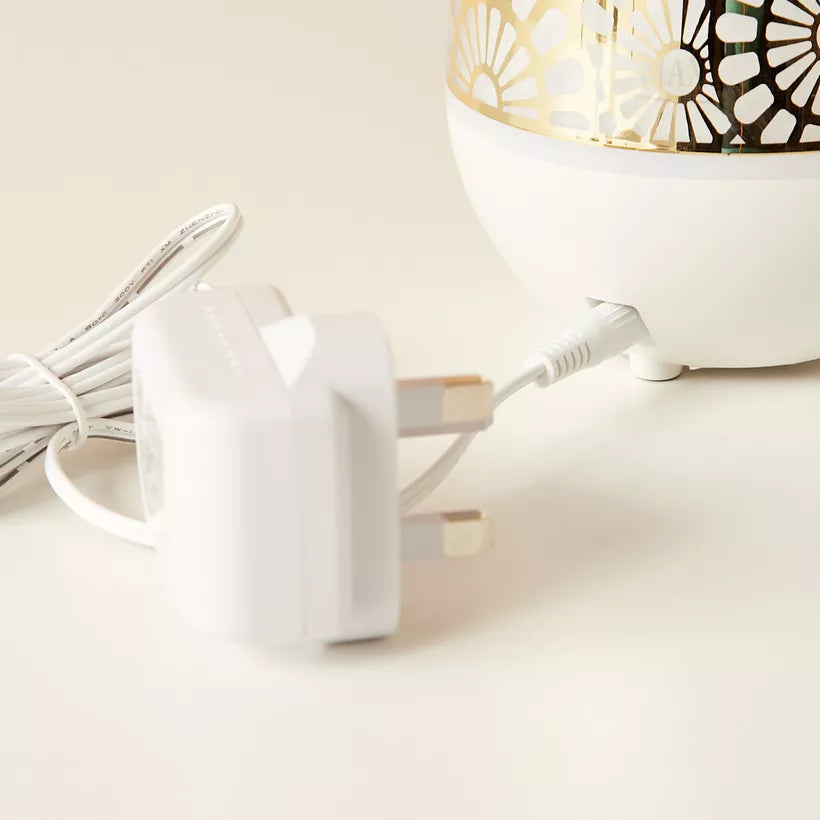Elegant Floral Gold & White Ultrasonic Diffuser – Modern Aroma & Humidity for Home - 100 ml