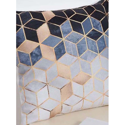 Opulent Cubism: Modern Geometric Gradient Cushion Cover