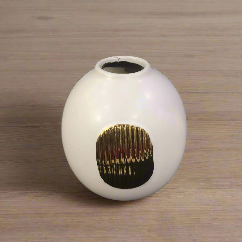Whisper of Gold: White Ceramic Vase with Subtle Glimmer