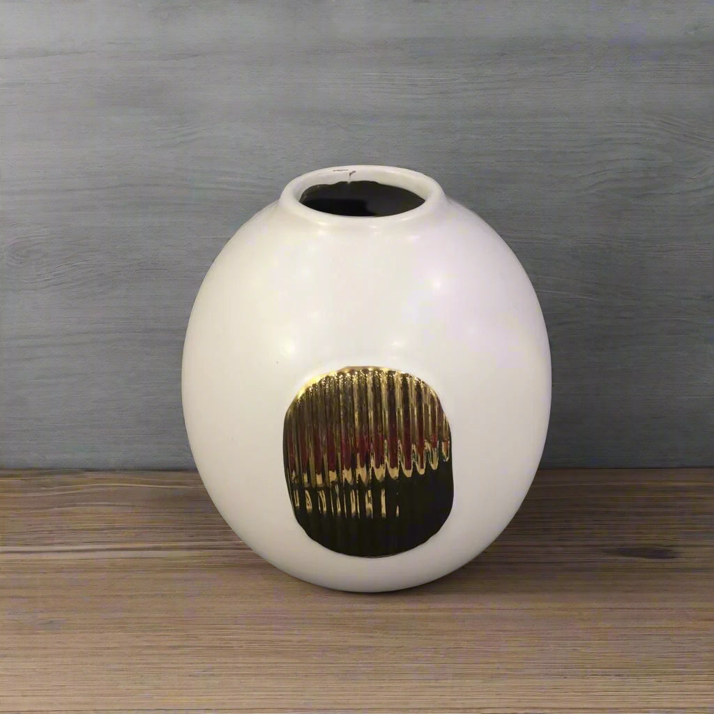 Lunar Glow: White Ceramic Vase with Golden Radiance