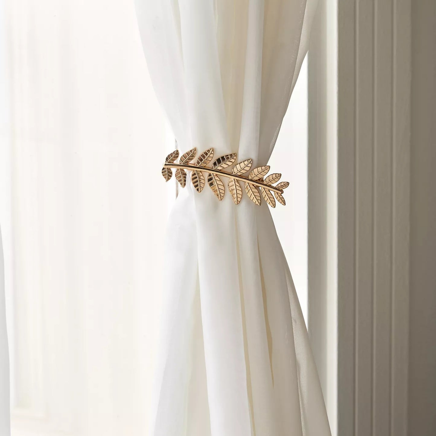Elegant Gold Leaf Curtain Tie-Back with Hook