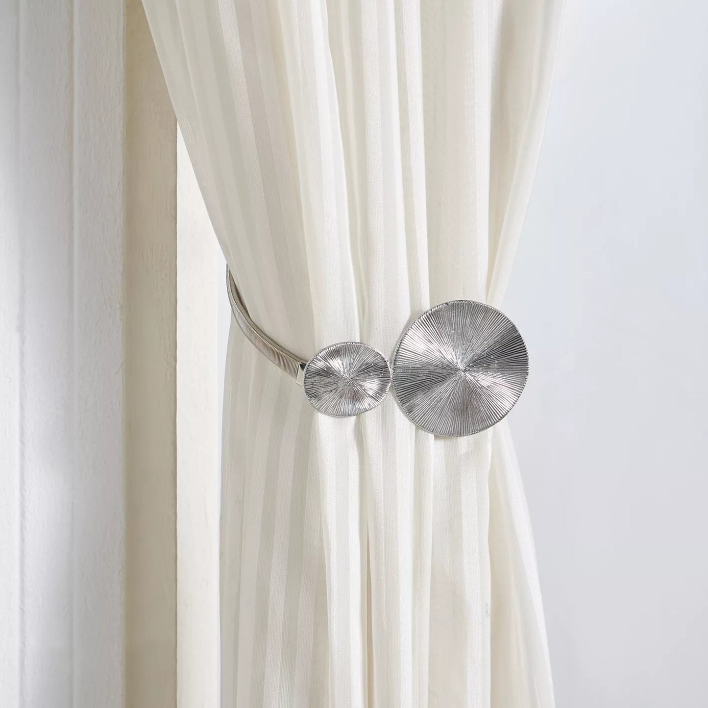 Modern Textured Disc Curtain Tie-Back in Silver (Set of 2)