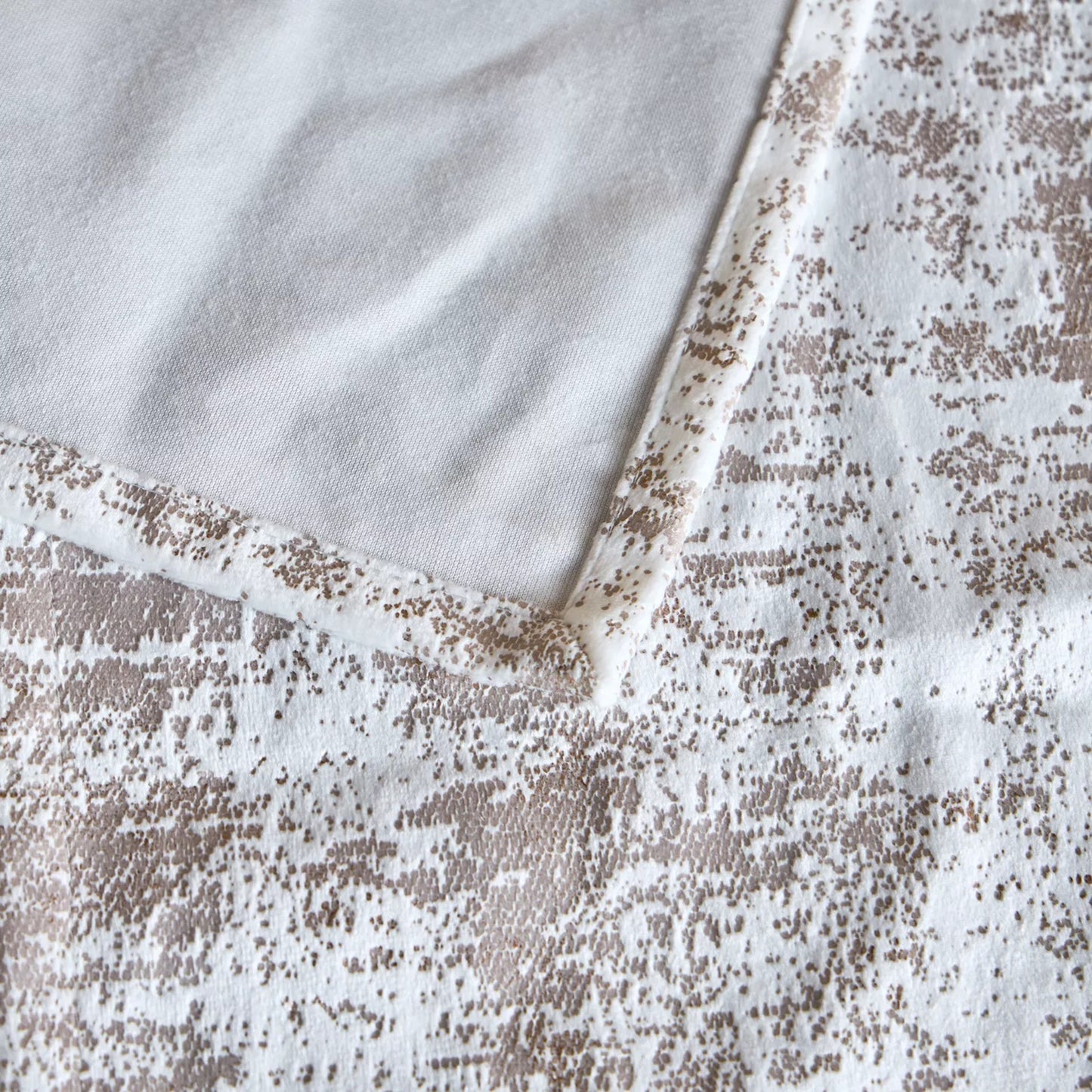Distressed Gilded Table Runner