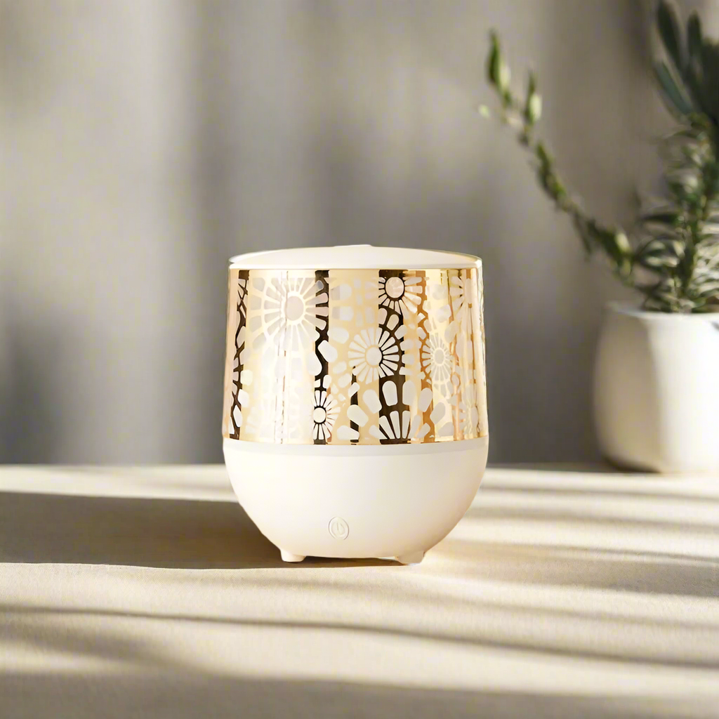 Elegant Floral Gold & White Ultrasonic Diffuser – Modern Aroma & Humidity for Home - 100 ml