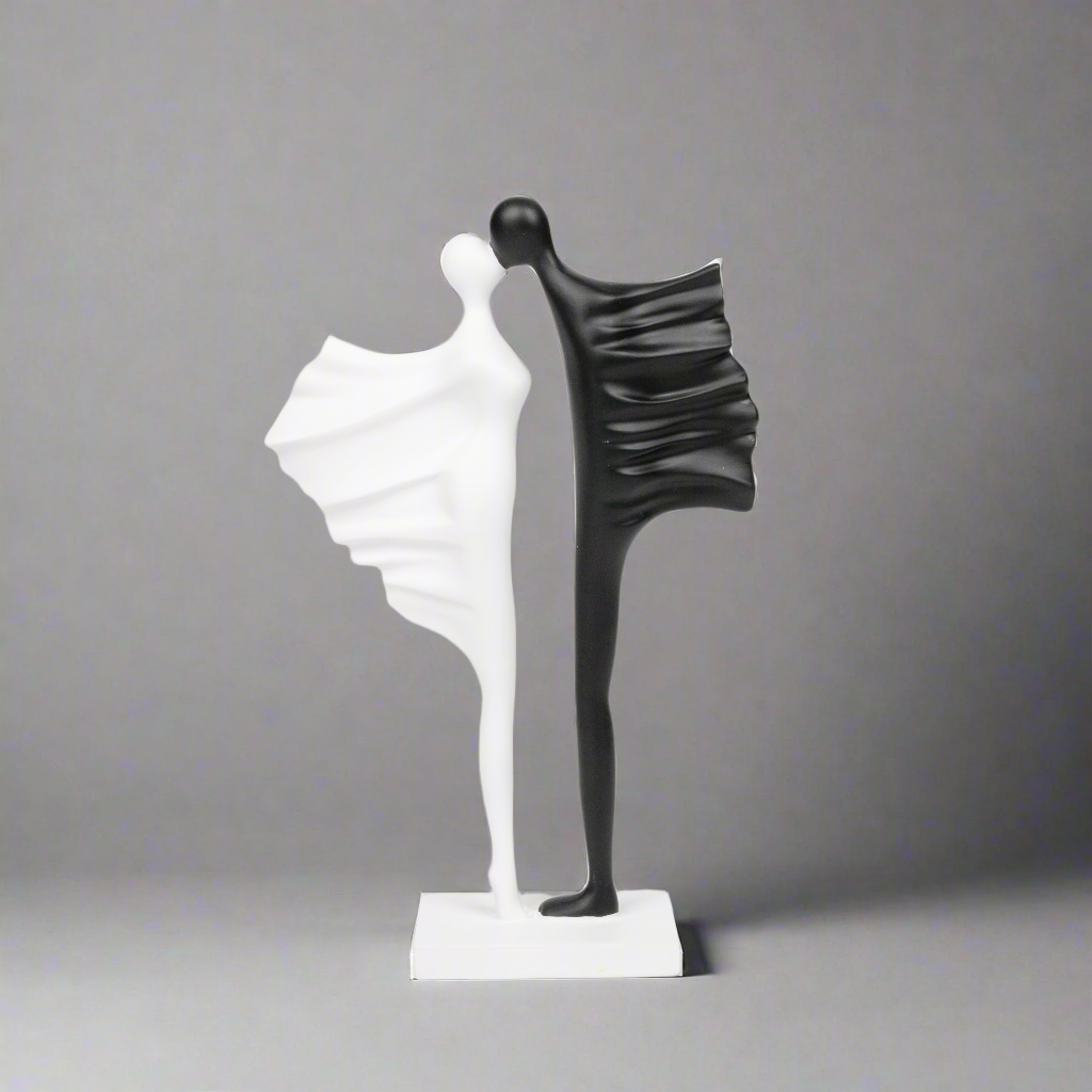 Eternal Embrace: Yin & Yang Sculpture