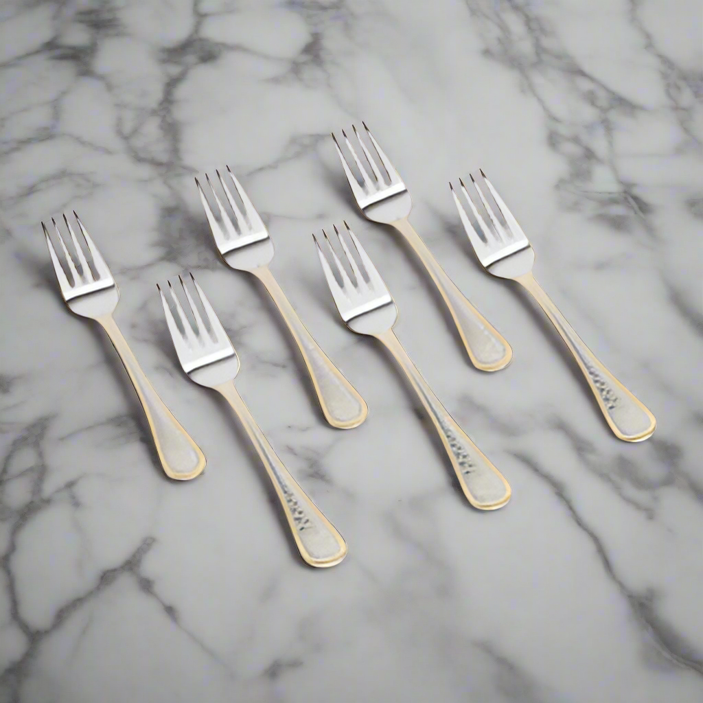 Elegant Stainless Steel Dessert Forks Set with Decorative Handles - 6 Piece Cutlery