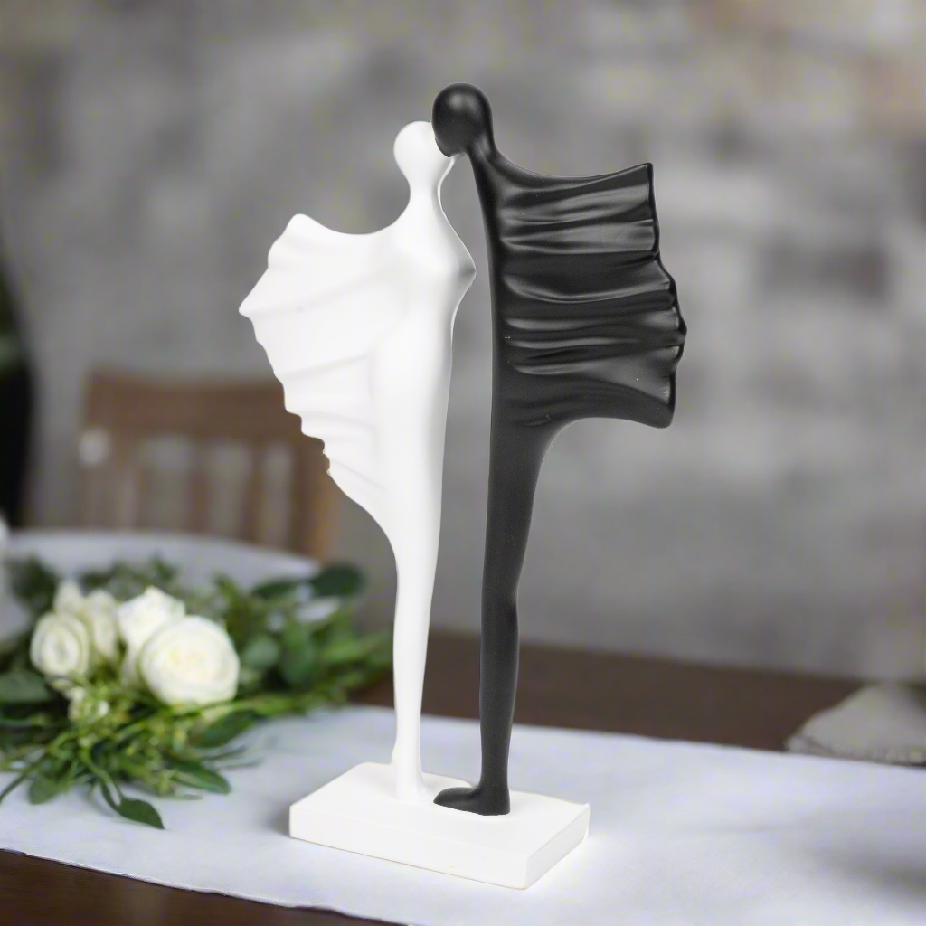 Eternal Embrace: Yin & Yang Sculpture