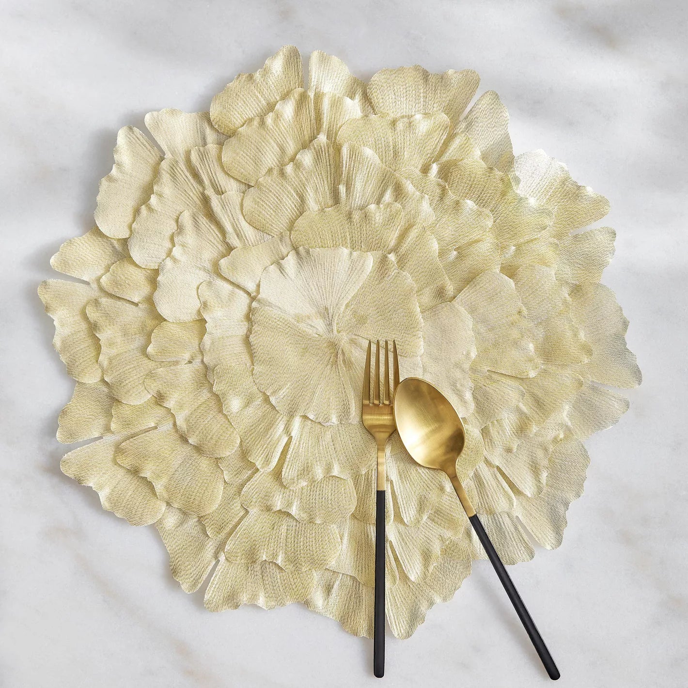 Elegant Textured Petal Design Placemat in Light Cream (Set of 2)