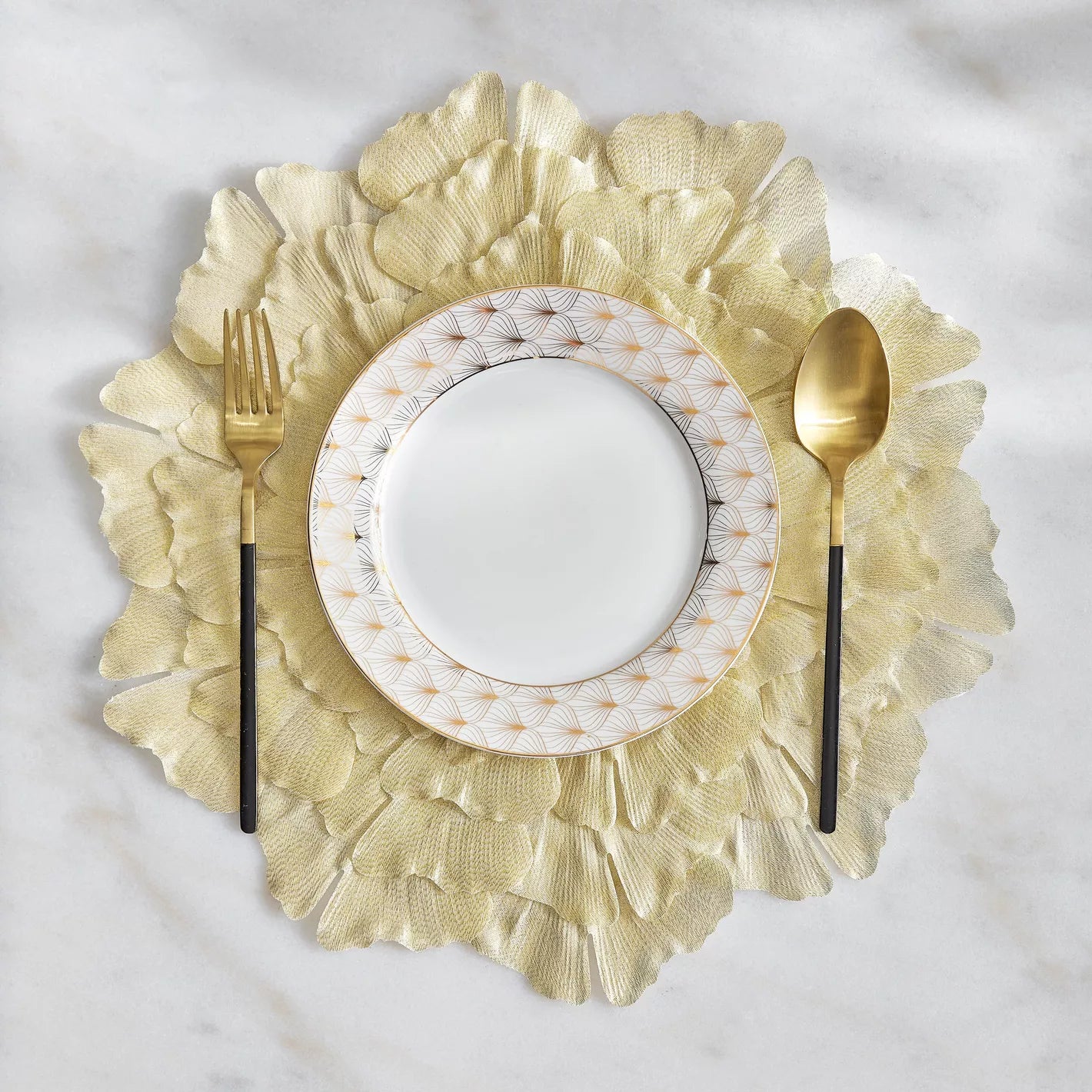 Elegant Textured Petal Design Placemat in Light Cream (Set of 2)
