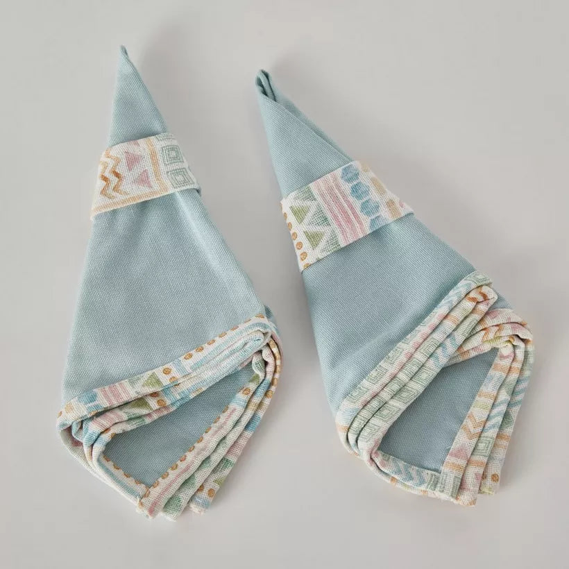 Pastel Geometric 4-Piece Solid Napkin with Printed Flange and Napkin Ring Set