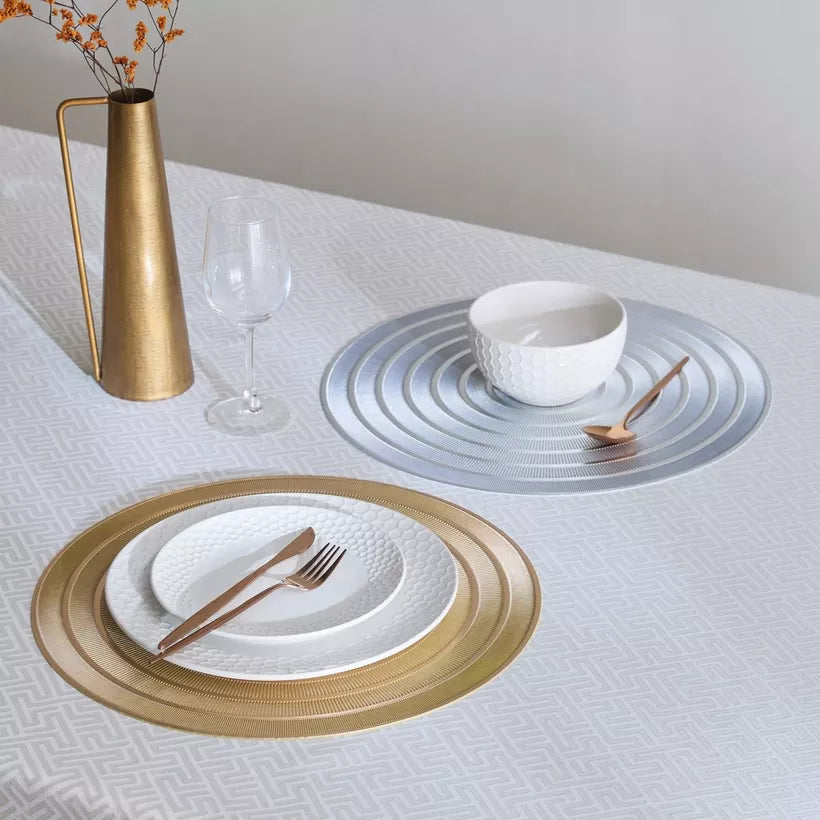 Chic Concentric Ring Silver Premium Placemat - Modern Dining Elegance (Set of 2)