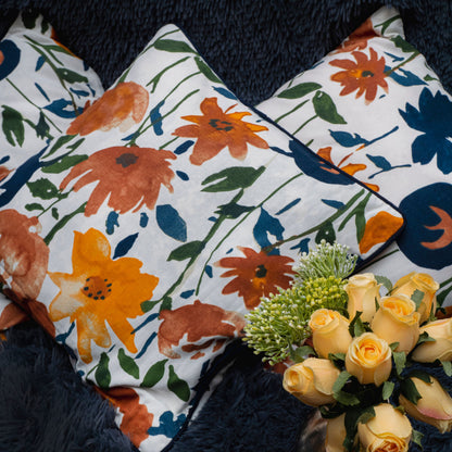 Chic White Floral Print Pillow Cover (Set of 5)