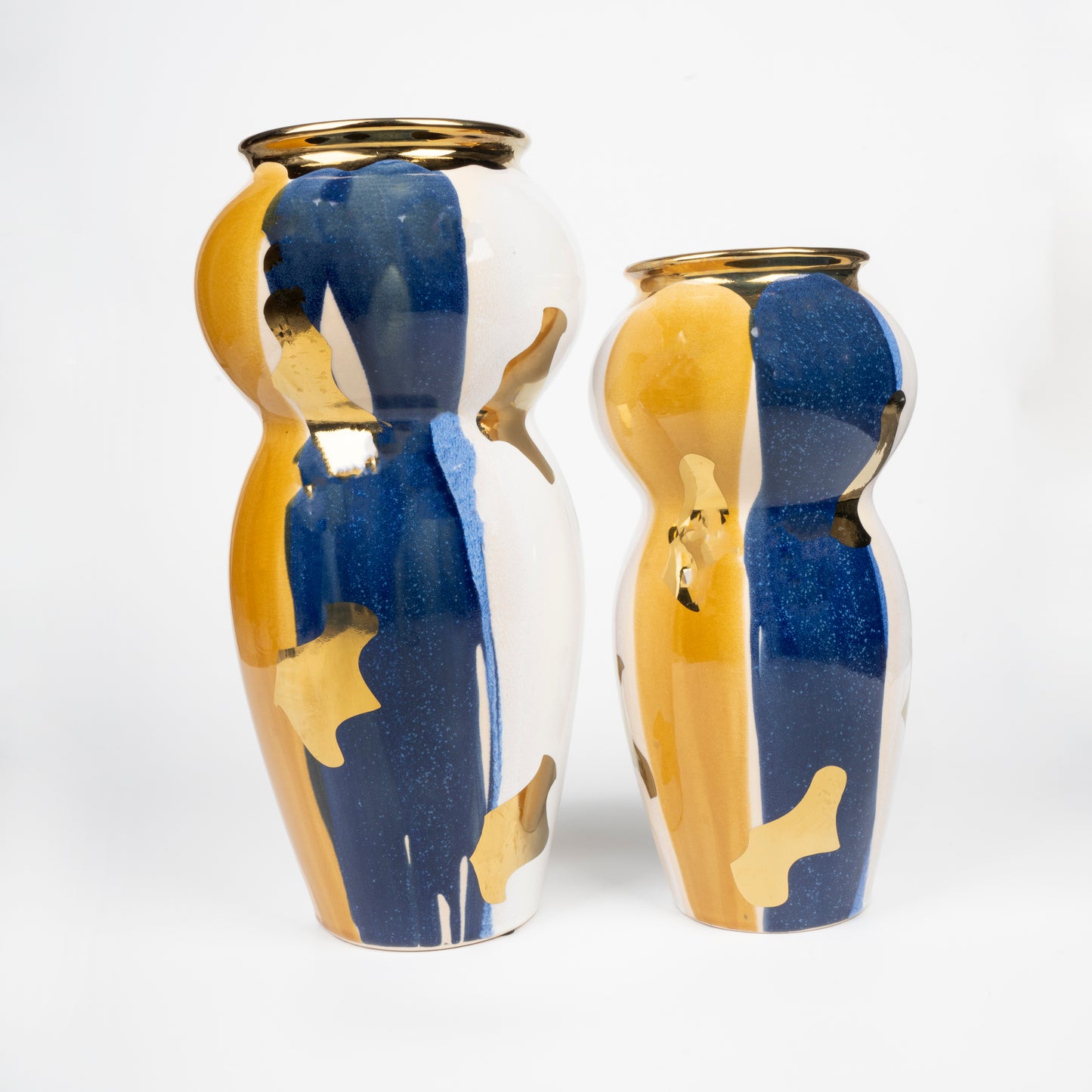 Artistic Wave: Abstract Vase with Bold Colors and Gold Accents (Large)