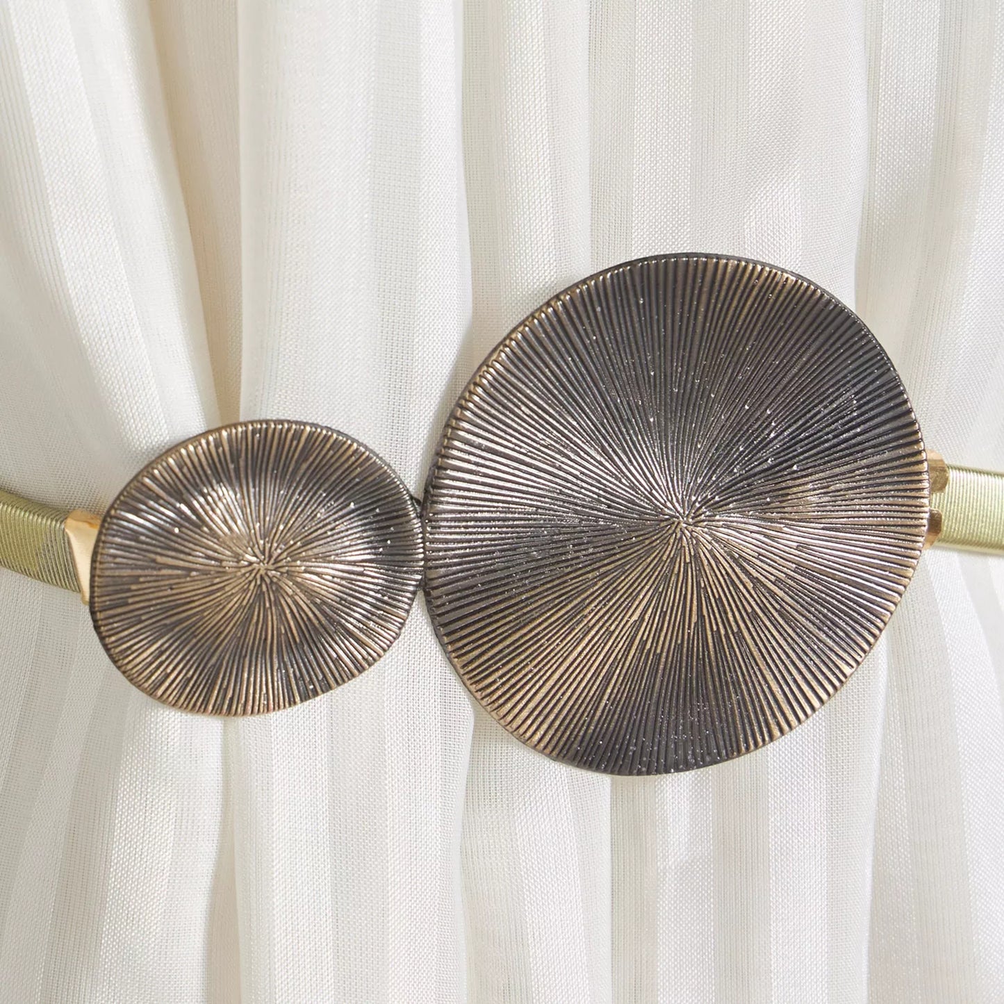 Modern Metallic Disc Curtain Tieback (Set of 2)
